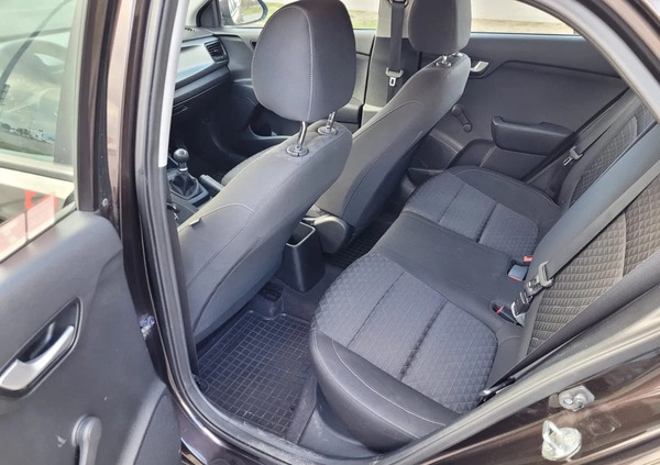 Kia Rio cena 46100 przebieg: 100000, rok produkcji 2018 z Poznań małe 92